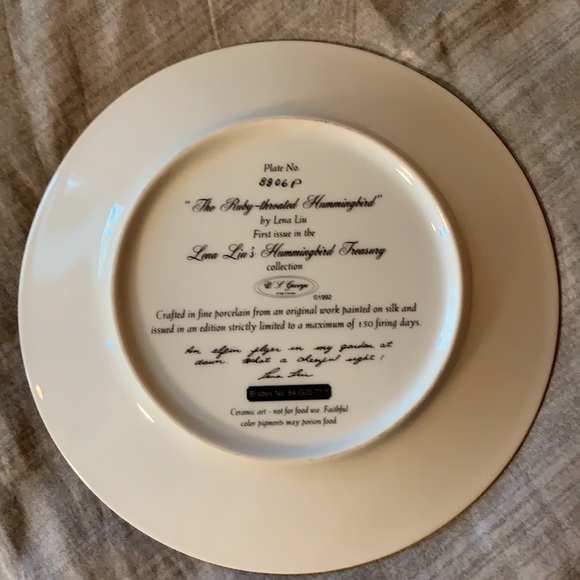 Ruby-throated Hummingbird plate - Picture 2 of 3